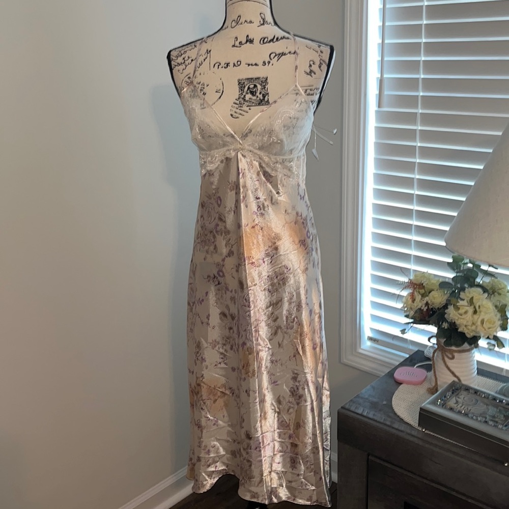 LINEA DONATELLA Midi Slip Sleepwear Night Gown